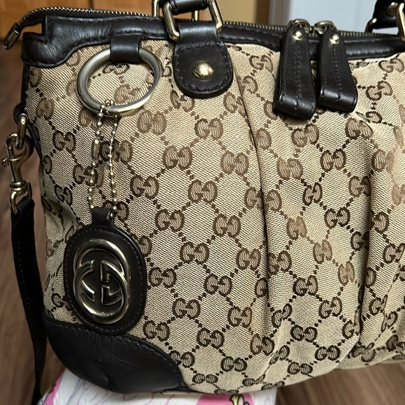 A 237 - 💯% authentic Gucci shoulder bag - Picture 3 of 16